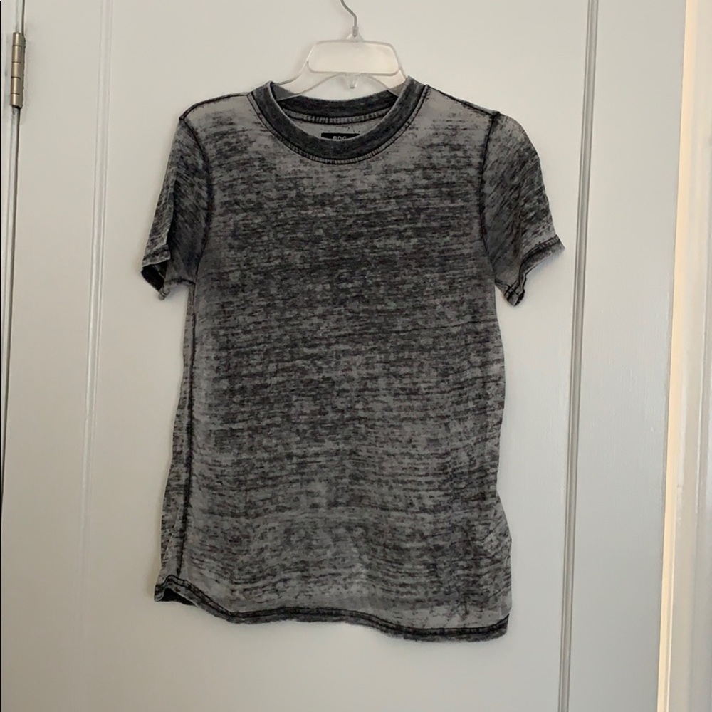- grey tee